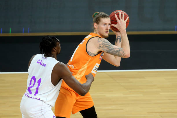 最终被阿兰 最终被阿兰