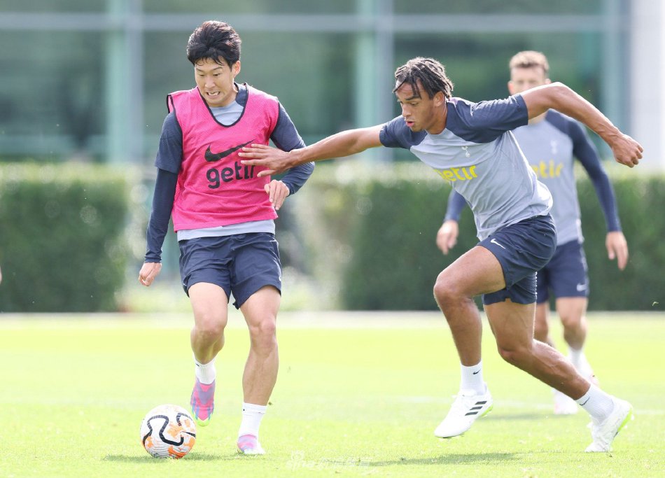 在锋线位置 在锋线位置